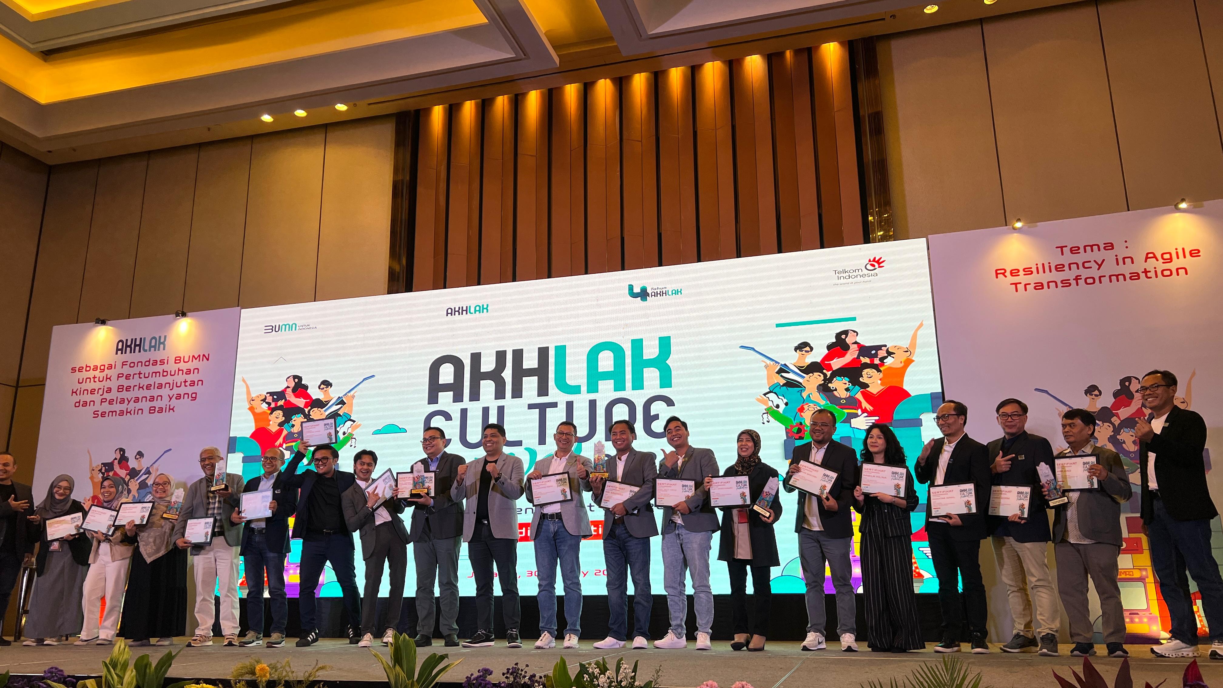 Telin Placed as 1st Winner Award at Culture Festival AKHLAK 2024 Among Other Telkom Group Subsidiaries